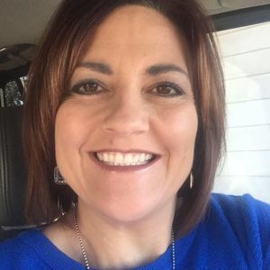 Meet your Posher, Michele